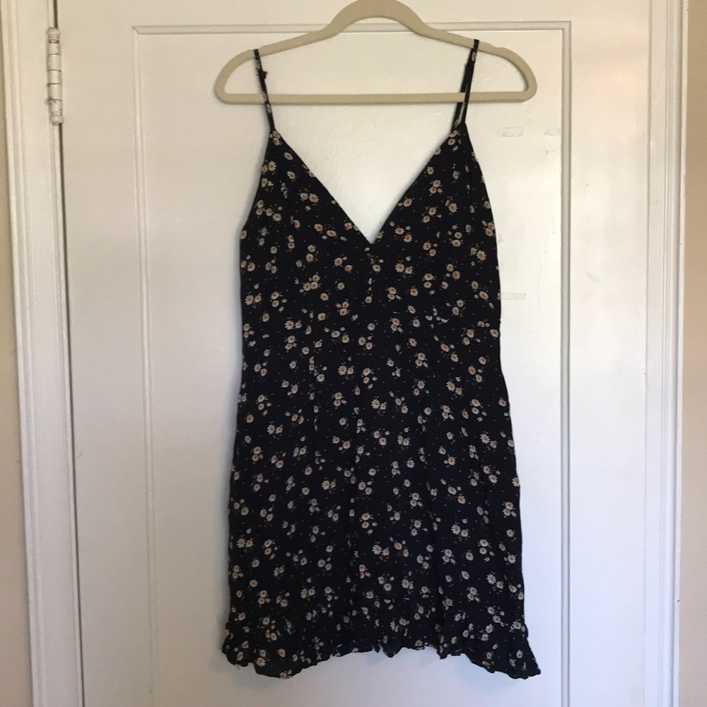 Mayra Floral Ruffle Dress - Picture 3 of 4